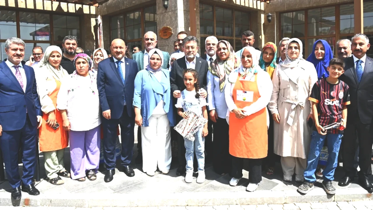 Çiftçilere Büyük Müjde! Tohumculukta 9 İl'e Ulaşan Yeni Dönem Başlıyor!